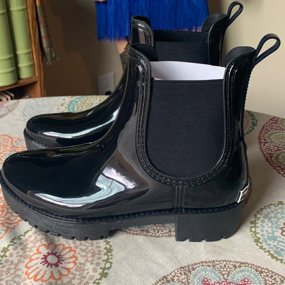 London Fog Rosaline Chelsea Rain Boots NWOB 8